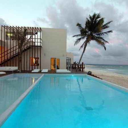 Beachside Corasol El Amanecer de Frida para 2 personas Playa del Carmen Bagian luar foto