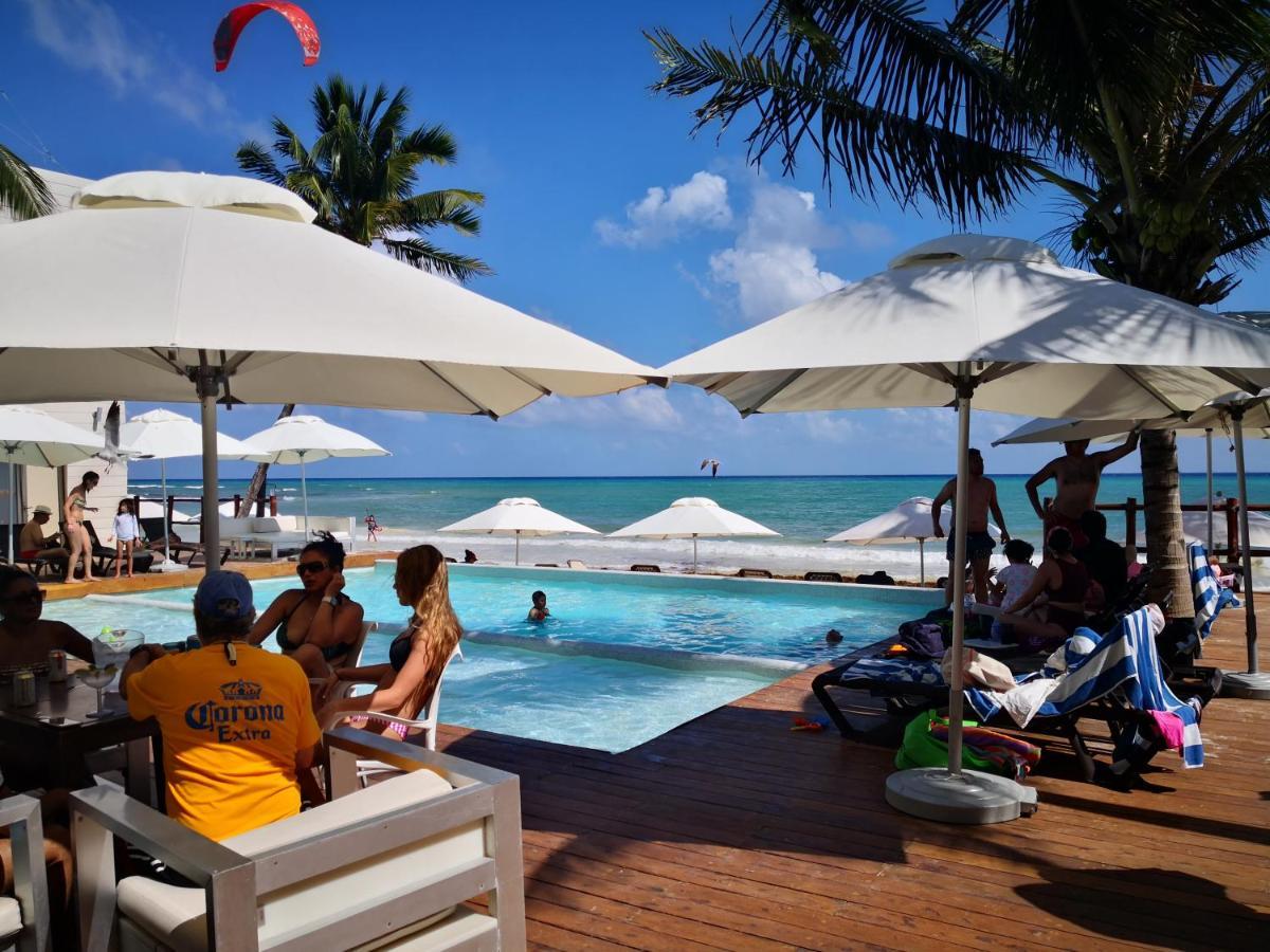 Beachside Corasol El Amanecer de Frida para 2 personas Playa del Carmen Bagian luar foto